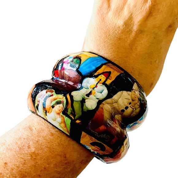 Fernando Botero Art Bangle Bracelet - Picture 8 of 16